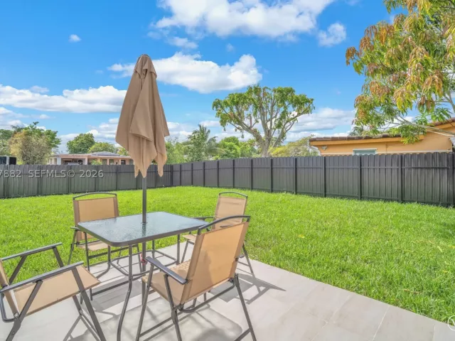 Продажа дома по адресу 2840 SW 5th St - фото 9266840