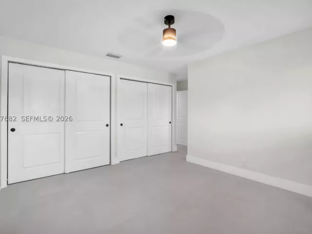 Продажа дома по адресу 2840 SW 5th St - фото 9266842