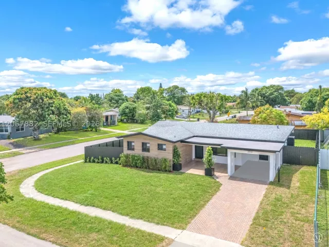 Продажа дома по адресу 2840 SW 5th St - фото 9266860