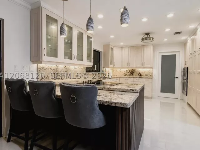 Продажа дома по адресу 11351 SW 26th St - фото 9204099