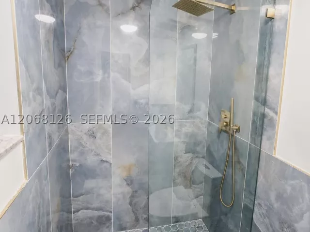 Продажа дома по адресу 11351 SW 26th St - фото 9204109