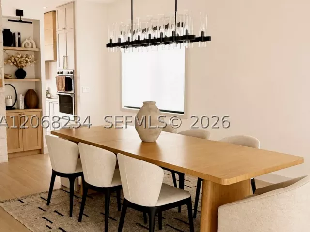 Продажа дома по адресу 1820 SW 154th Ave - фото 9280038