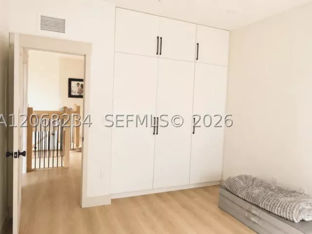 Продажа дома по адресу 1820 SW 154th Ave - фото 9280041