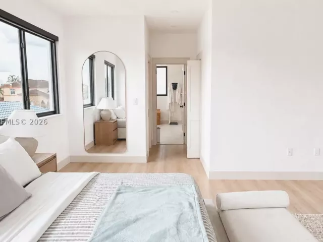 Продажа дома по адресу 1820 SW 154th Ave - фото 9280043