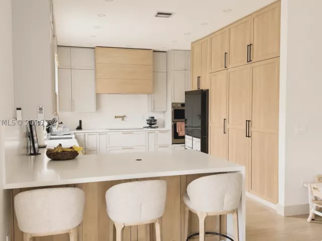 Продажа дома по адресу 1820 SW 154th Ave - фото 9280025