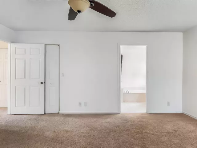 Продажа дома по адресу 23329 TREELINE Drive - фото 9281284