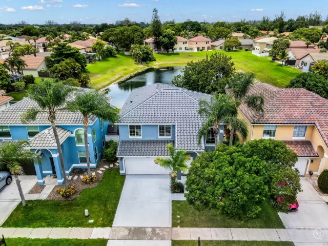 Продажа дома по адресу 23329 TREELINE Drive - фото 9281308
