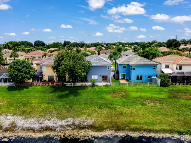 Продажа дома по адресу 23329 TREELINE Drive - фото 9281310