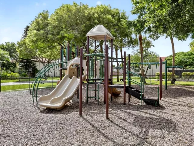 Продажа дома по адресу 23329 TREELINE Drive - фото 9281318