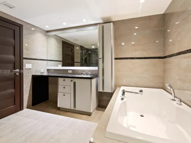Продажа квартиры #19216 - фото 9239056