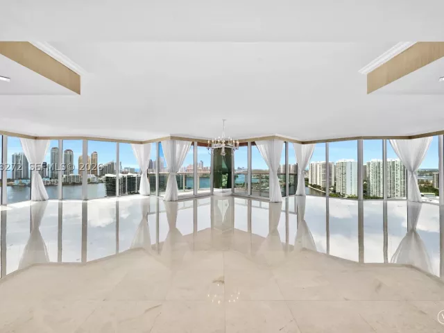 Продажа квартиры #2813 - фото 9235391