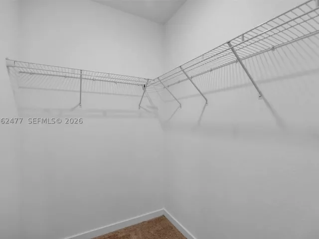 Продажа дома по адресу 713 SE 15th Ave - фото 9235752