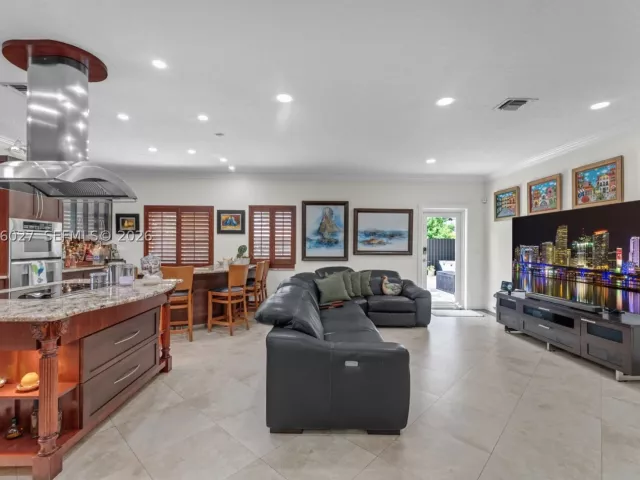 Продажа дома по адресу 14380 SW 36th St - фото 9236394