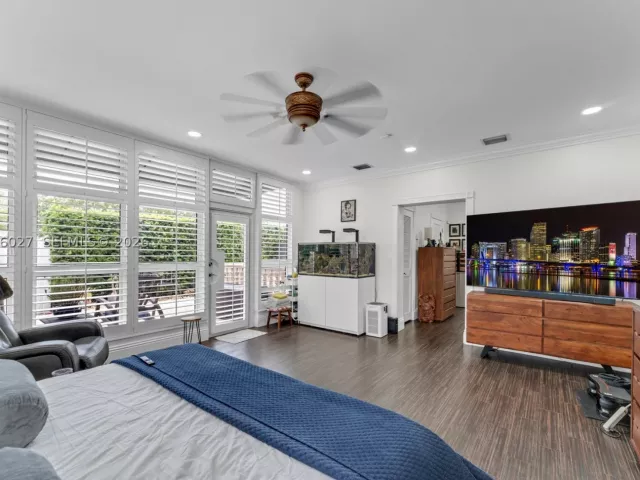 Продажа дома по адресу 14380 SW 36th St - фото 9236401