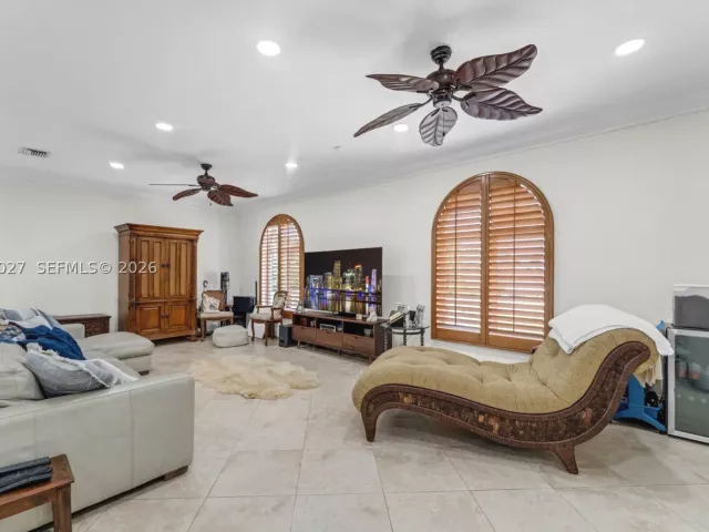 Продажа дома по адресу 14380 SW 36th St - фото 9236417