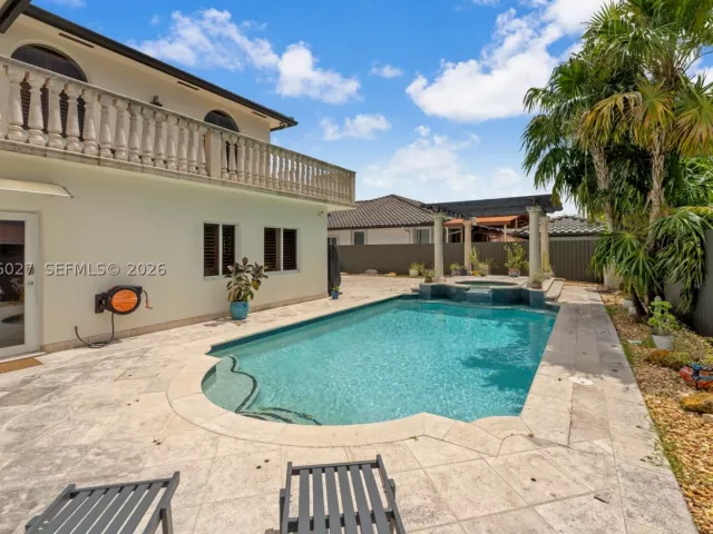 Продажа дома по адресу 14380 SW 36th St - фото 9236443