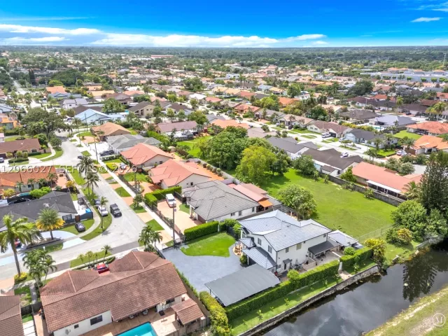 Продажа дома по адресу 14380 SW 36th St - фото 9236462