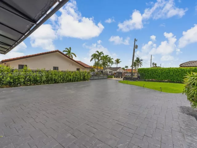 Продажа дома по адресу 14380 SW 36th St - фото 9236388