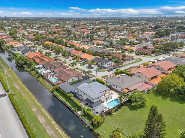 Продажа дома по адресу 14380 SW 36th St - фото 9236503