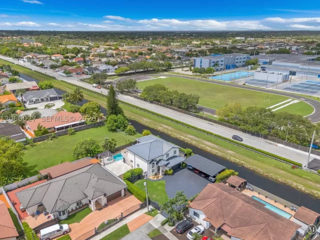 Продажа дома по адресу 14380 SW 36th St - фото 9236510