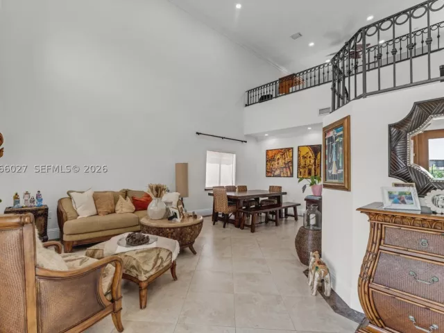 Продажа дома по адресу 14380 SW 36th St - фото 9236389