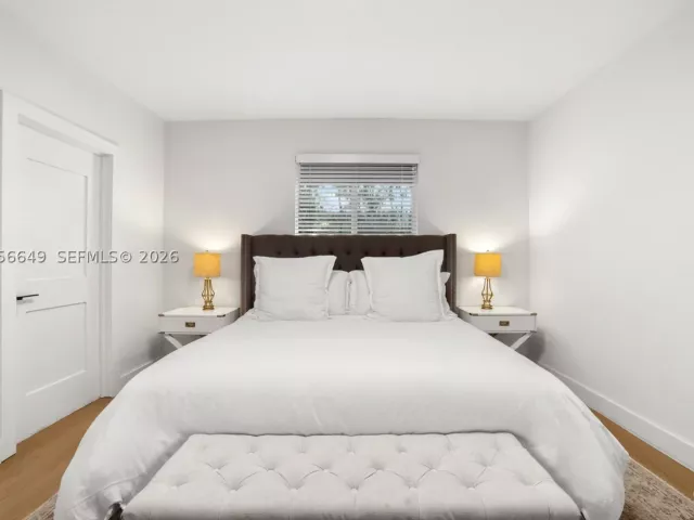 Продажа дома по адресу 6351 SW 39th St - фото 9301095