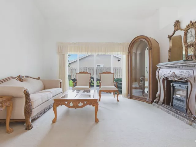 Продажа дома по адресу 3800 NW 10th Street - фото 9381375