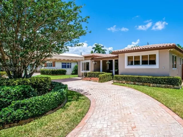 Продажа дома по адресу 939 Washington St - фото 9237260