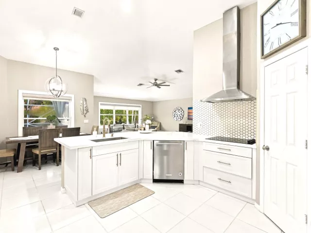 Продажа дома по адресу 20369 HACIENDA Court - фото 9311272