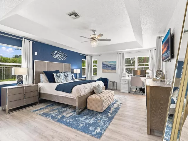 Продажа дома по адресу 20369 HACIENDA Court - фото 9311279