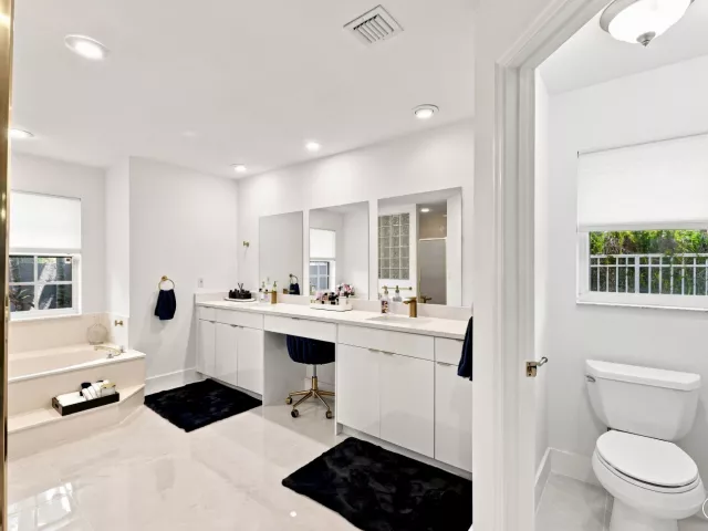 Продажа дома по адресу 20369 HACIENDA Court - фото 9311284
