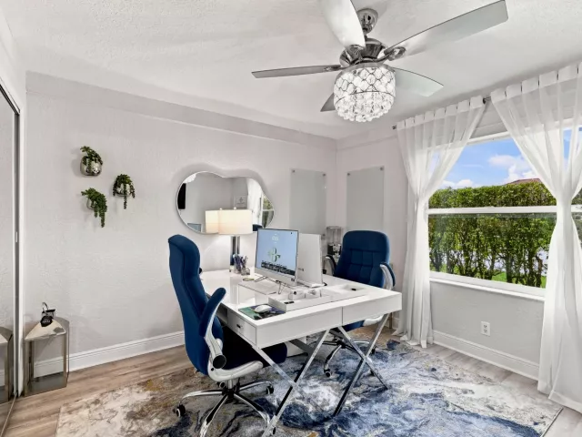 Продажа дома по адресу 20369 HACIENDA Court - фото 9311289