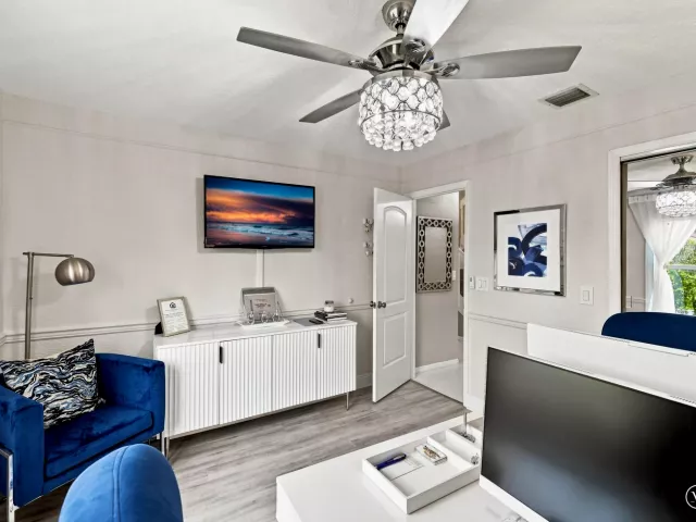Продажа дома по адресу 20369 HACIENDA Court - фото 9311290