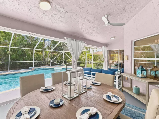 Продажа дома по адресу 20369 HACIENDA Court - фото 9311306