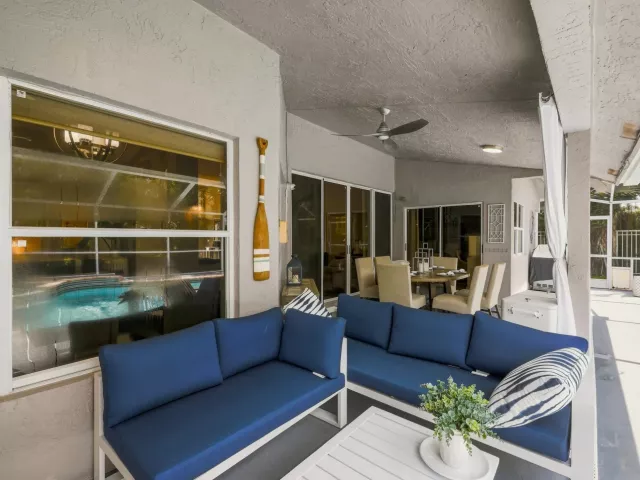 Продажа дома по адресу 20369 HACIENDA Court - фото 9311308