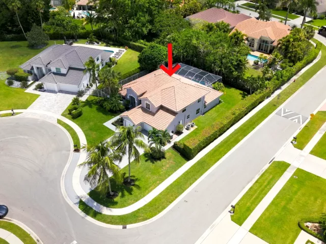 Продажа дома по адресу 20369 HACIENDA Court - фото 9311312