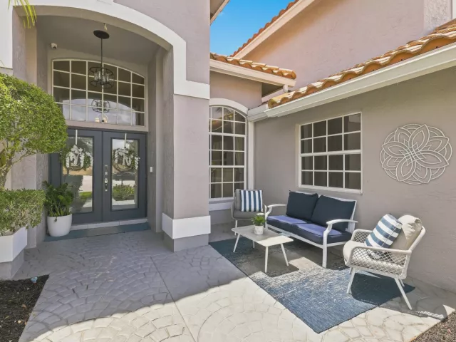 Продажа дома по адресу 20369 HACIENDA Court - фото 9311259