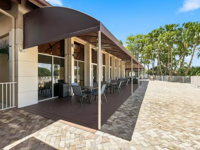 Продажа дома по адресу 20369 HACIENDA Court - фото 9311319