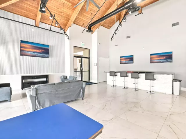 Продажа дома по адресу 20369 HACIENDA Court - фото 9311322