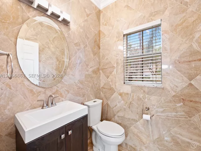 Продажа дома по адресу 1515 Seagrape Way - фото 9237409