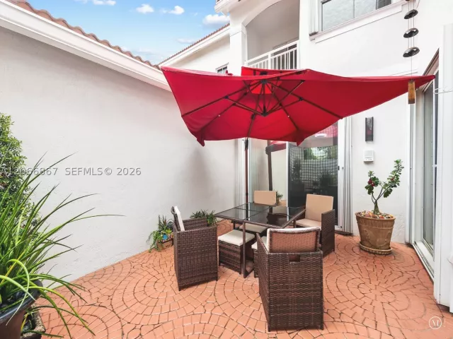 Продажа дома по адресу 1515 Seagrape Way - фото 9237395