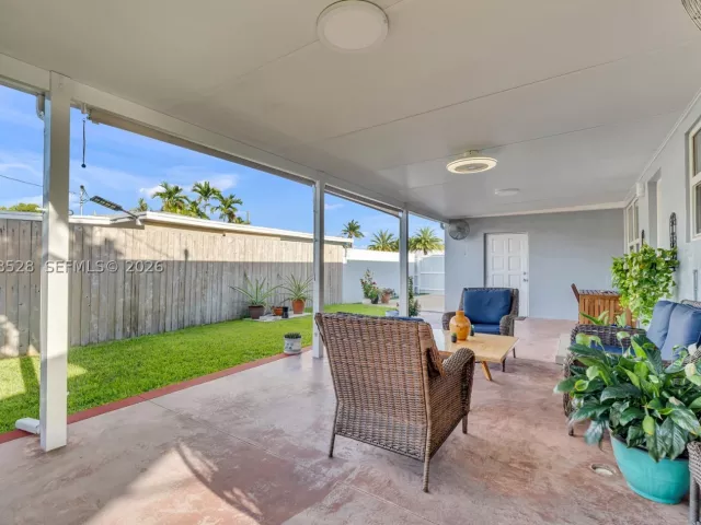 Продажа дома по адресу 4275 SW 87th Ave - фото 9263262