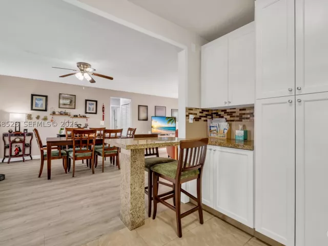 Продажа дома по адресу 4275 SW 87th Ave - фото 9263274