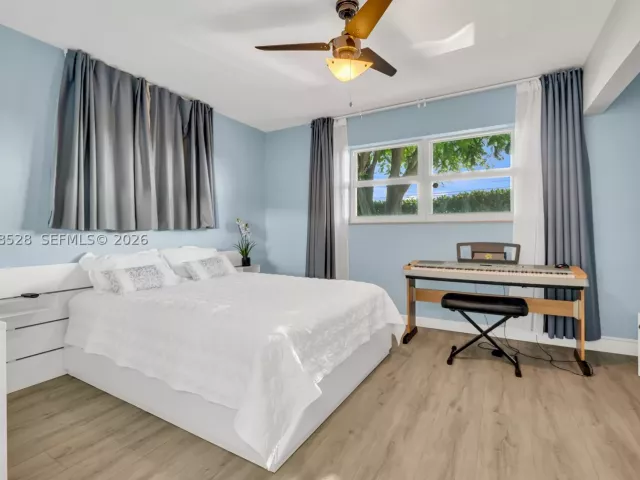 Продажа дома по адресу 4275 SW 87th Ave - фото 9263285