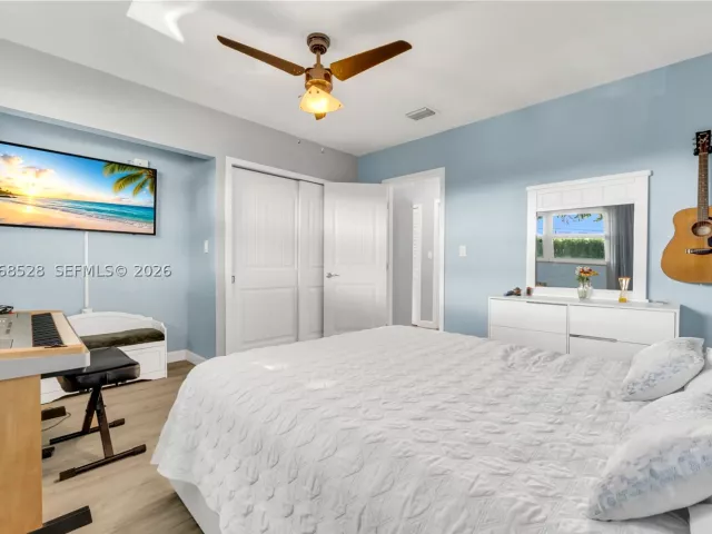 Продажа дома по адресу 4275 SW 87th Ave - фото 9263286