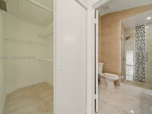 Продажа дома по адресу 5202 NW 187th St - фото 9246073