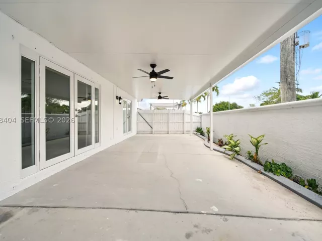 Продажа дома по адресу 5202 NW 187th St - фото 9246091