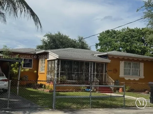 Продажа дома по адресу 3969 SW 2nd St - фото 9282241