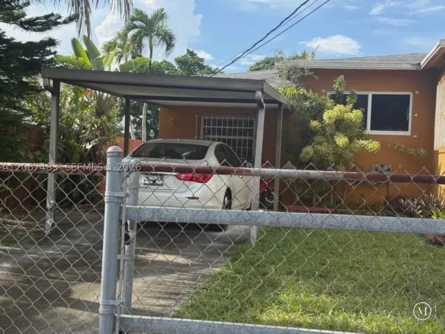 Продажа дома по адресу 3969 SW 2nd St - фото 9282242