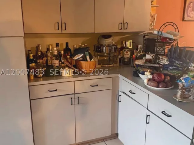 Продажа дома по адресу 3969 SW 2nd St - фото 9282243